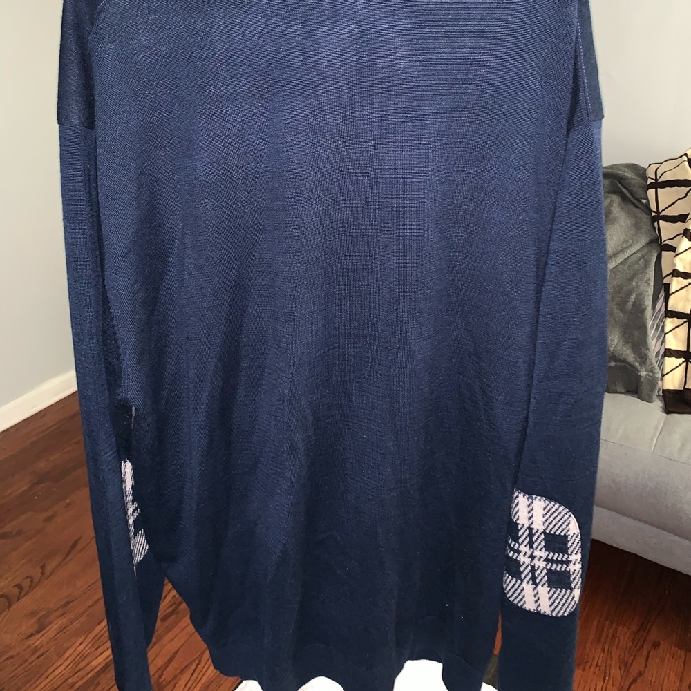 Sweater - Picture 6 of 6